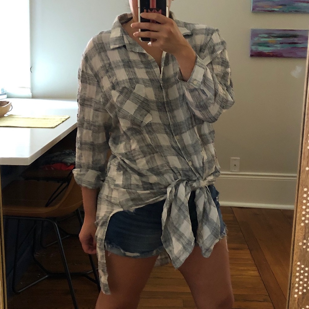 [ANTHROPOLOGIE] split hem button down